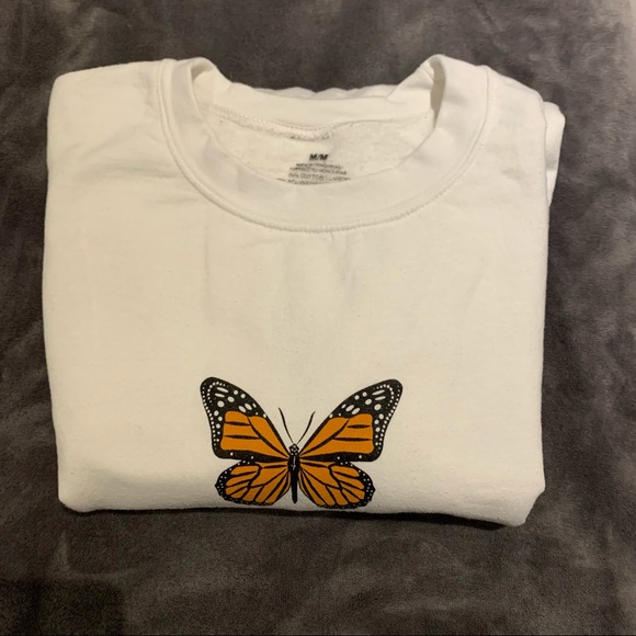 White sweatshirt with butterfly - Picture 3 of 3